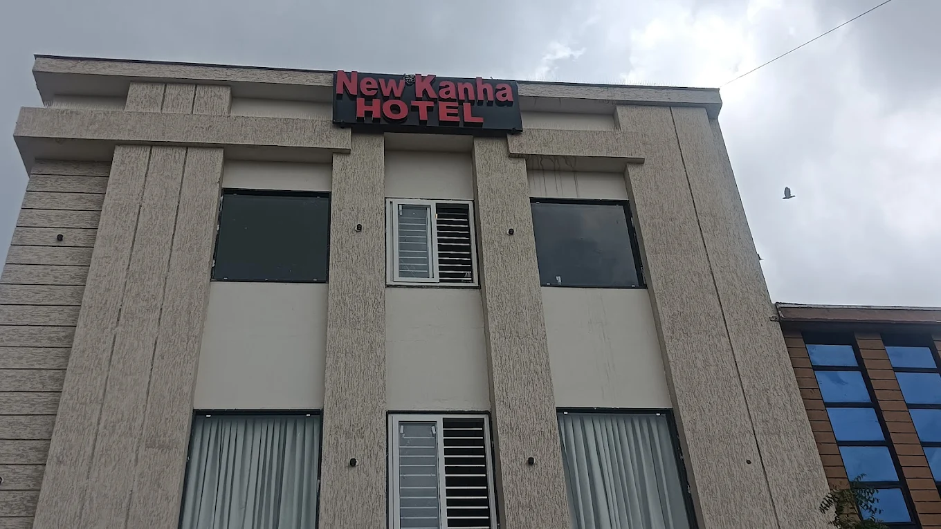 About New Kanha Hotel